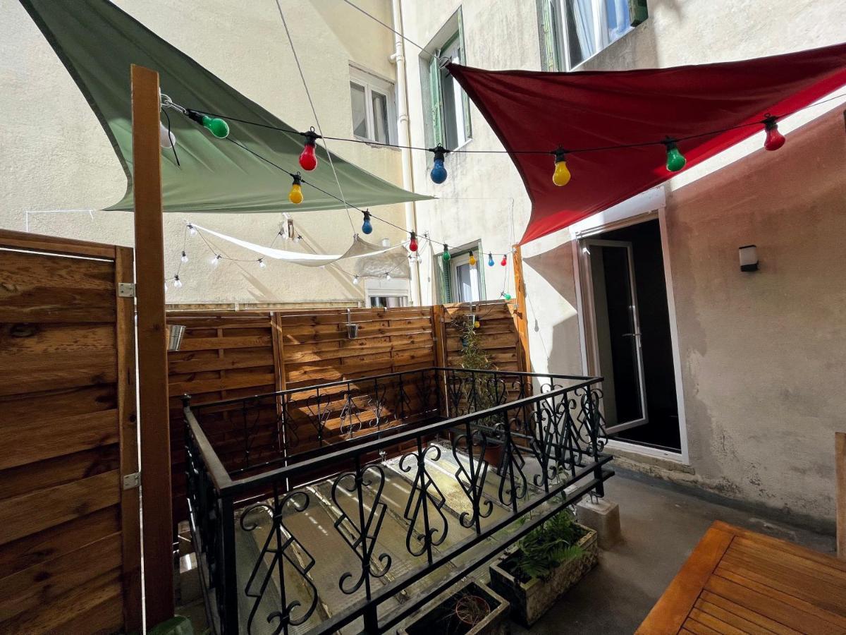 Escapade A Lourdes Dans Beau T2 Avec Terrasse - Proche Gare Et Centre Ville Exterior photo