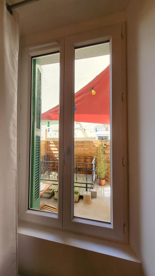Escapade A Lourdes Dans Beau T2 Avec Terrasse - Proche Gare Et Centre Ville Exterior photo